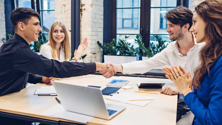 xr:d:DAGCftsolVE:8,j:2704836531366604559,t:24041514